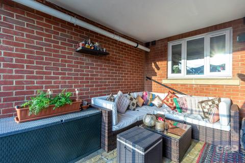 Flat 6, Chartwell Place Junction Road, Romford, RM1 3BF