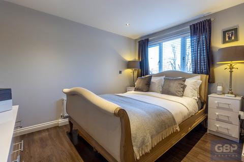 Flat 6, Chartwell Place Junction Road, Romford, RM1 3BF