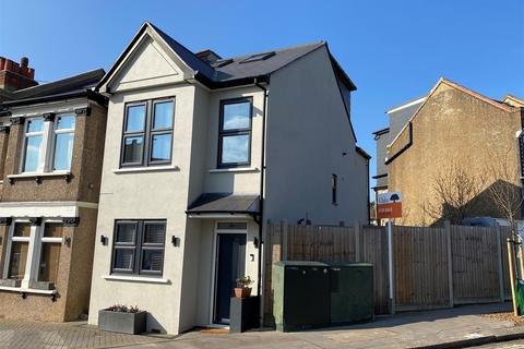 78a Coniston Road, Croydon, CR0 6LN