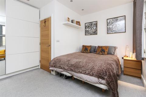 78a Coniston Road, Croydon, CR0 6LN