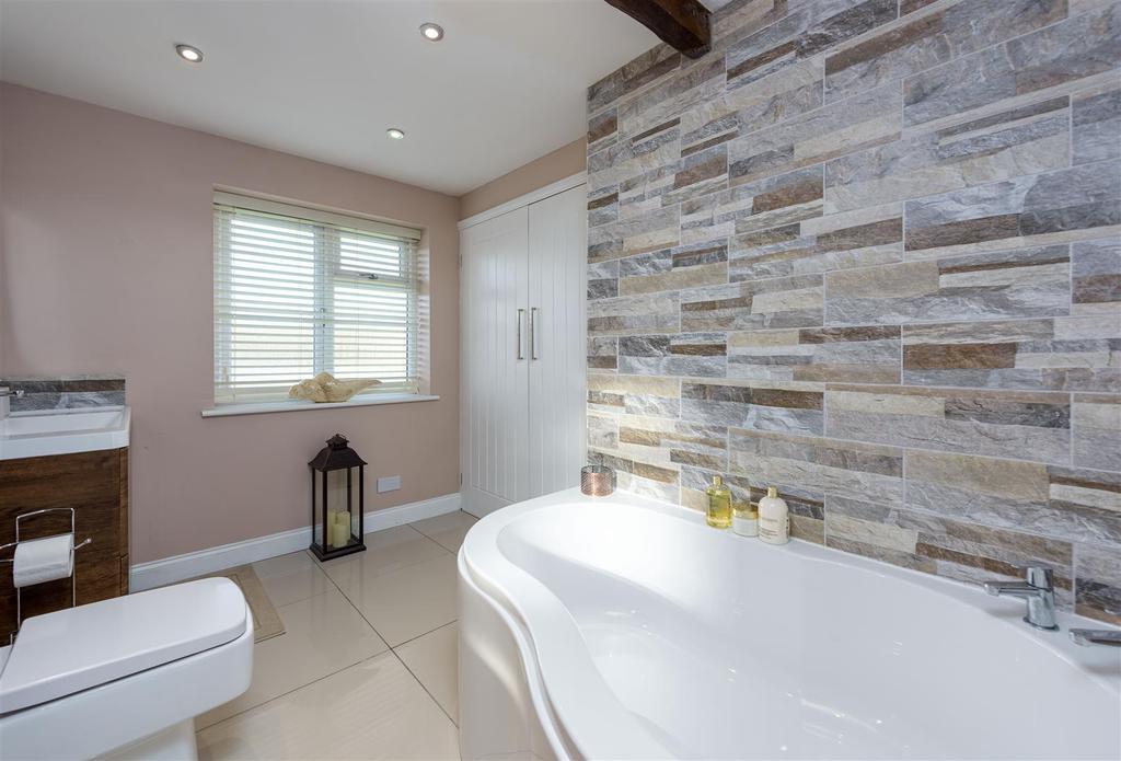 En suite bathroom