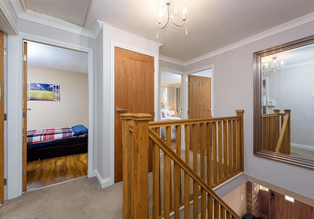 Galleried landing