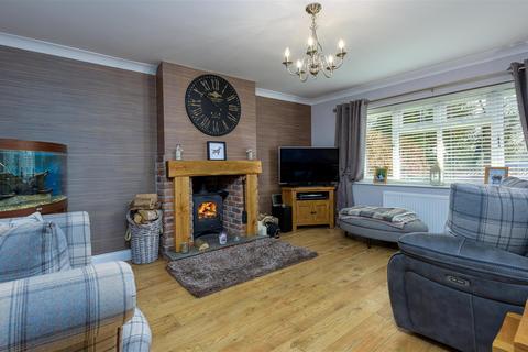 7 Lime Grove, Caythorpe, Grantham, NG32 3DH