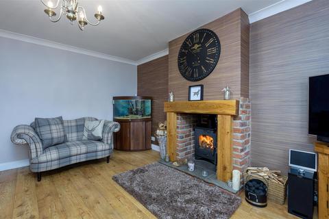 7 Lime Grove, Caythorpe, Grantham, NG32 3DH