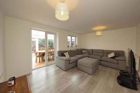 206 Brynheulog, Pentwyn, Cardiff, CF23 7JF