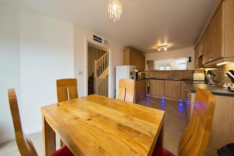 206 Brynheulog, Pentwyn, Cardiff, CF23 7JF