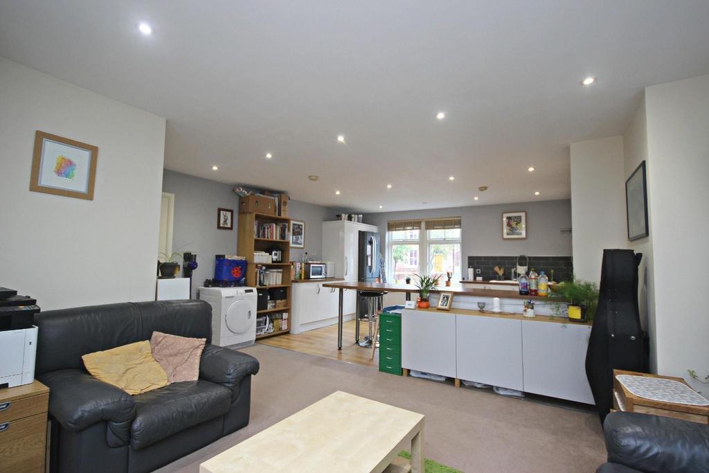 Monument Court, Nevilles Cross, Durham 2 bed apartment £190,000