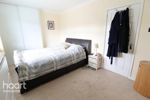 14 Bellfield Avenue, Brightlingsea, Colchester, CO7 0NT