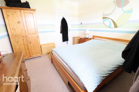 14 Bellfield Avenue, Brightlingsea, Colchester, CO7 0NT