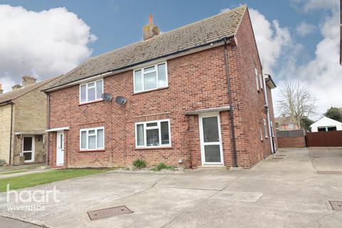14 Bellfield Avenue, Brightlingsea, Colchester, CO7 0NT