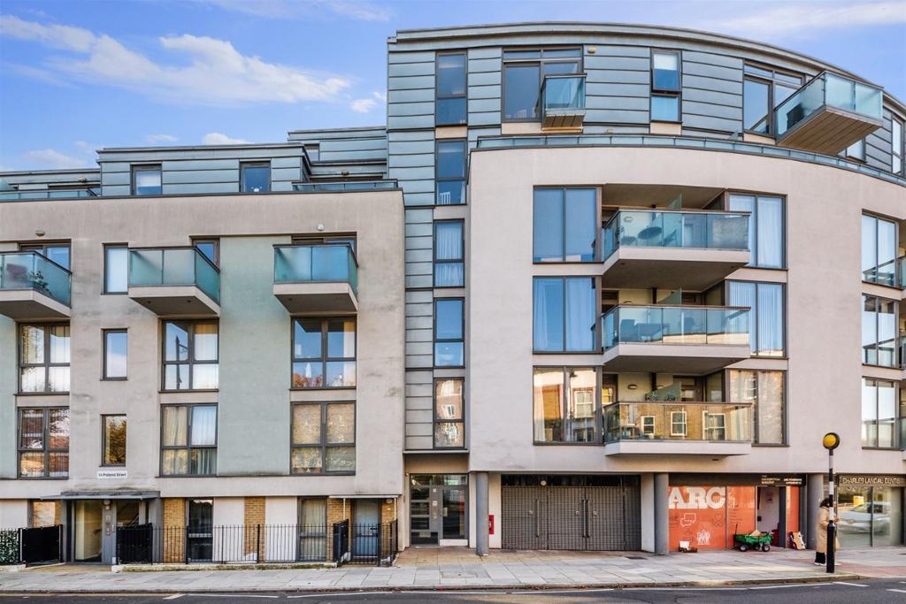 The Arc, Prebend Street, Islington... 1 bed flat £1,495 pcm (£345 pw)