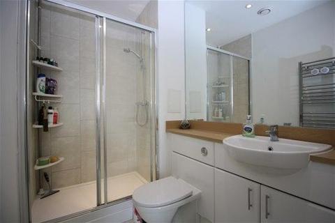 2 bedroom flat to rent, Connaught Heights, Agnes George Walk, Royal Docks, London, E16 2FR