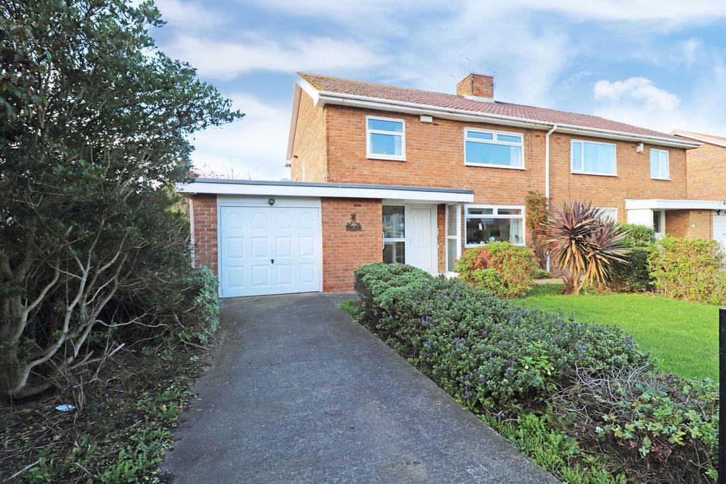 Winterbottom Avenue, Hartlepool, TS24 3 bed semidetached house £99,950