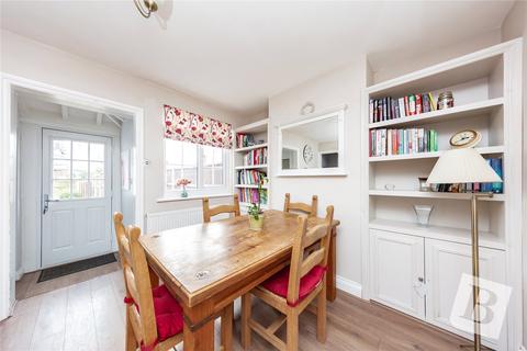 9 Bansons Way, Ongar, CM5 9AS