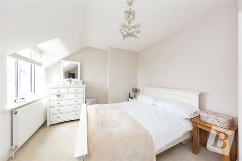 9 Bansons Way, Ongar, CM5 9AS