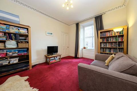 1f2, 4 Drumdryan Street, Edinburgh, EH3 9LA