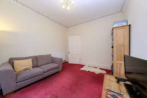 1f2, 4 Drumdryan Street, Edinburgh, EH3 9LA