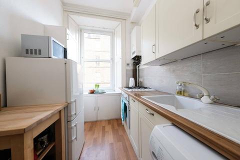 1f2, 4 Drumdryan Street, Edinburgh, EH3 9LA