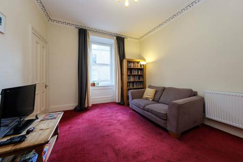 1f2, 4 Drumdryan Street, Edinburgh, EH3 9LA