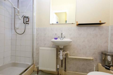 1f2, 4 Drumdryan Street, Edinburgh, EH3 9LA