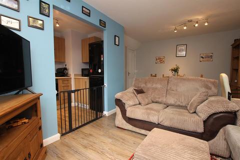 35 Andrews Walk, Blackburn, BB2 3LE