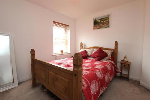 35 Andrews Walk, Blackburn, BB2 3LE