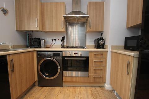 35 Andrews Walk, Blackburn, BB2 3LE