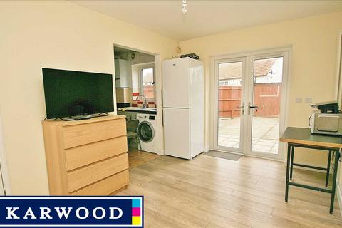 3 bedroom detached house to rent - Hayes