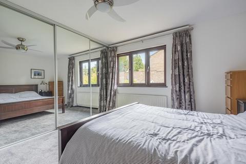 20 Oakham Drive, Bromley, BR2 0XE