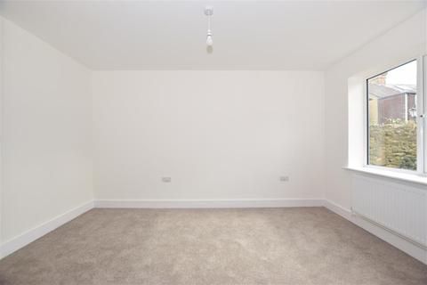 80 Cottenham Close, East Malling, West Malling, ME19 6BZ