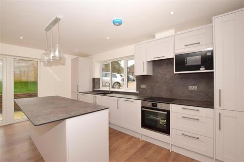 80 Cottenham Close, East Malling, West Malling, ME19 6BZ