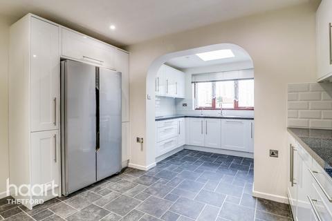 20 Canons Close, Thetford, IP24 3PW
