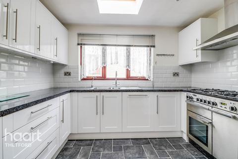 20 Canons Close, Thetford, IP24 3PW