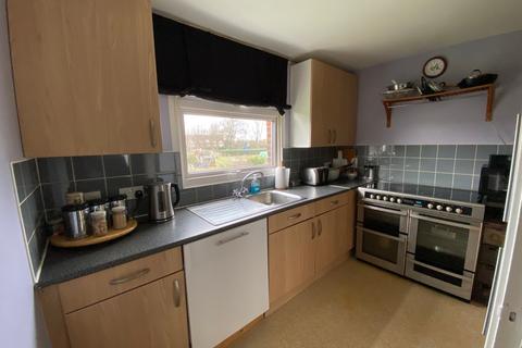 25 Quantock Close, Slough, SL3 8UD