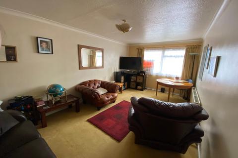 25 Quantock Close, Slough, SL3 8UD