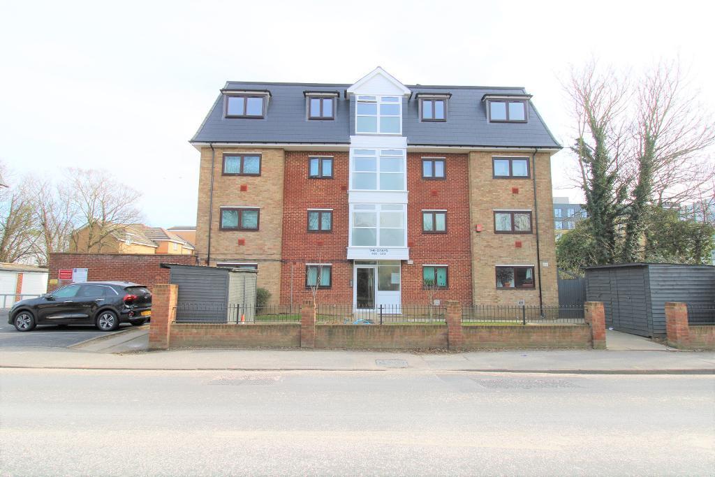 High Street, Harlington, Hayes UB3 2 bed apartment to rent £1,300 pcm