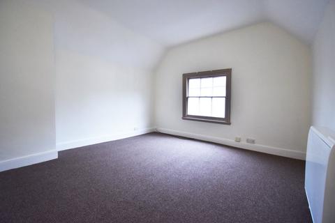 2 bedroom flat to rent, 8 High Street, Leominster