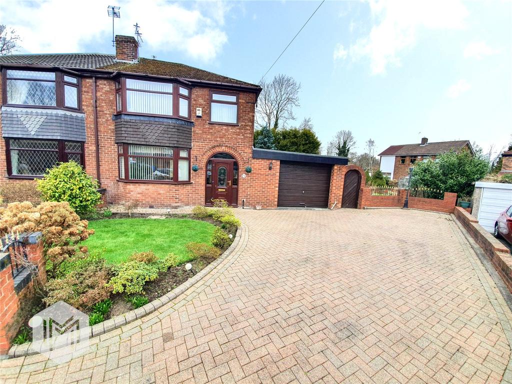 Leconfield Road, Eccles, Manchester, M30 3 bed semidetached house £