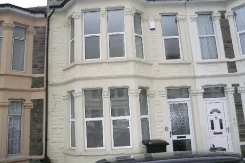 5 bedroom terraced house to rent, CORONATION AVENUE, FISHPONDS