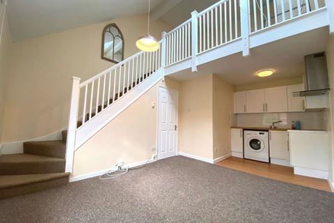 77 Redland Drive, Northampton, NN2 8UG