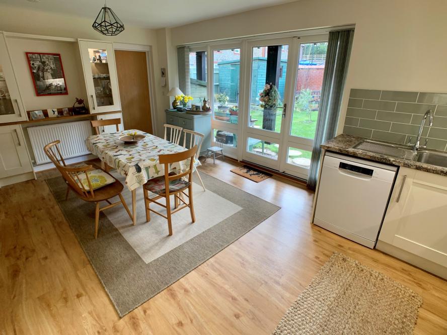 Kitchen/dining area