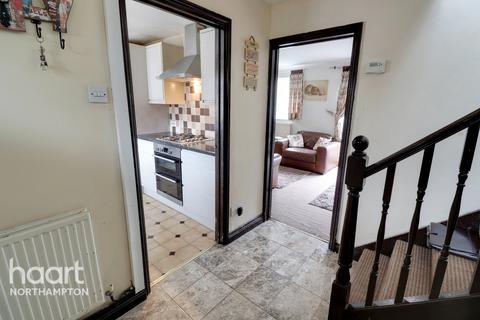 48 Chalcombe Avenue, Northampton, NN2 8LD
