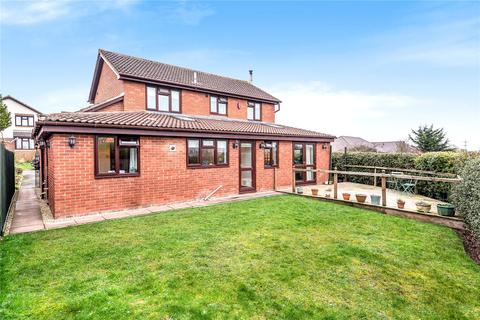 18 Nourse Close, Cheltenham, GL53 0NQ