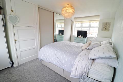 5 Islay Grove, Hartlepool, TS25 3HN