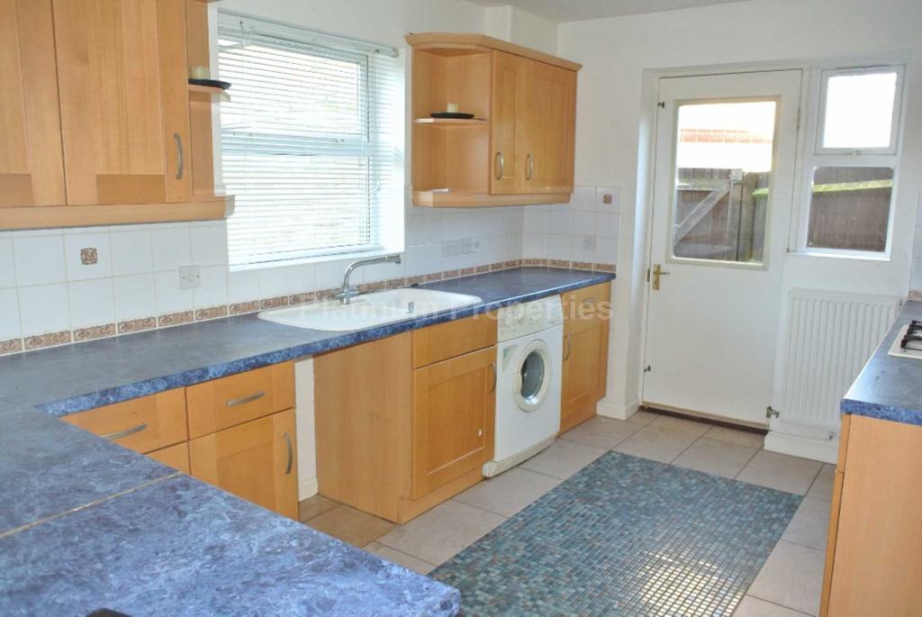 Brenda Gautrey Way, Cottenham 4 bed house £1,295 pcm (£299 pw)
