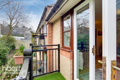 14 New Green Place, London, SE19 1AT