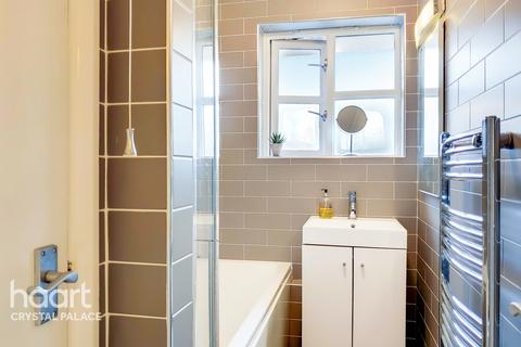 14 New Green Place, London, SE19 1AT