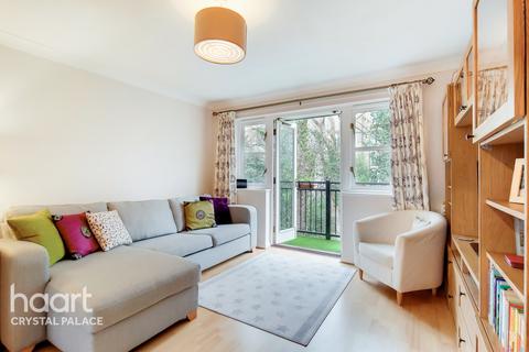 14 New Green Place, London, SE19 1AT
