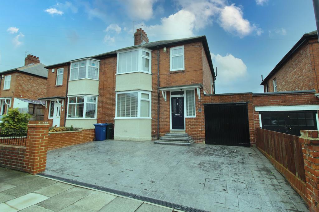 Lemington Gardens, Newcastle upon Tyne, Tyne and Wear, NE5 2EN 3 bed