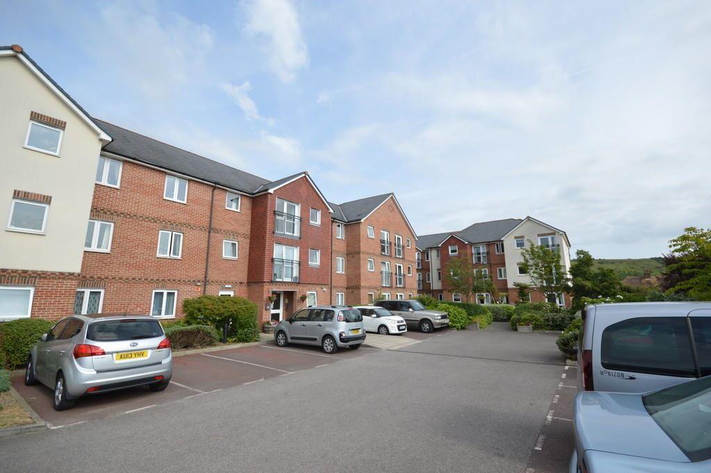 Stanley Road, Kent, Folkestone, Kent, CT19 4RL 1 bed flat £22,000
